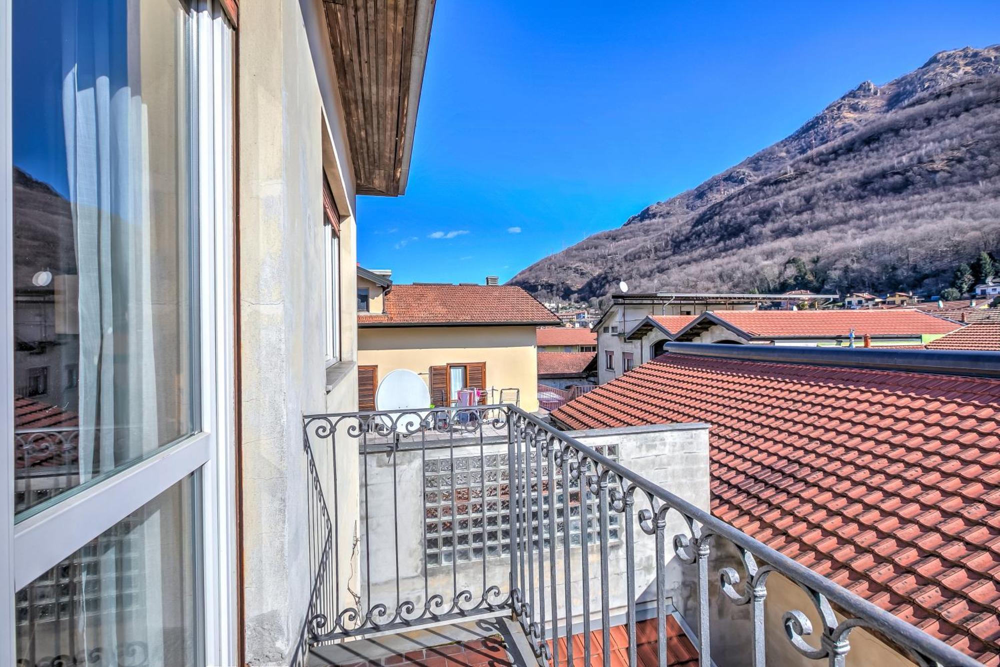 Omegna Lakeside - Happy Rentals Exterior photo